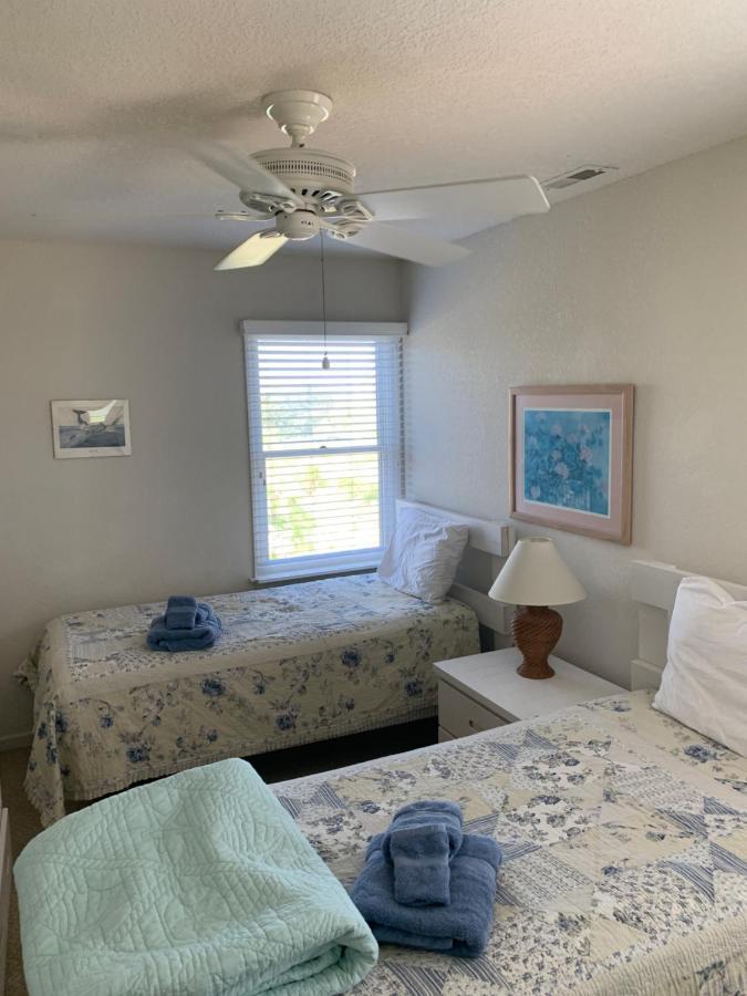 Pet-Friendly Coastal Retreat with Pool and Fireplace Nags Head Exterior photo