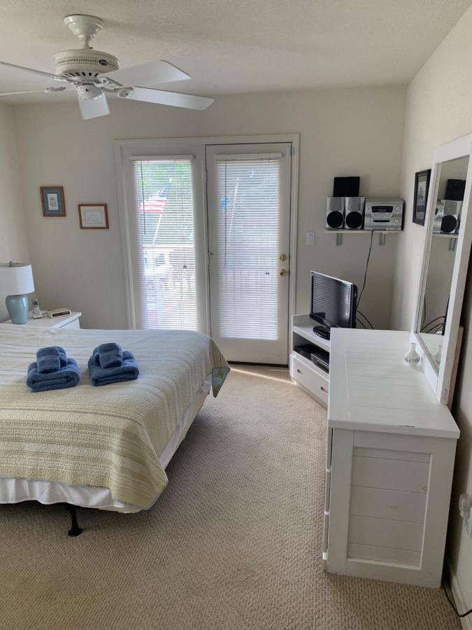 Pet-Friendly Coastal Retreat with Pool and Fireplace Nags Head Exterior photo