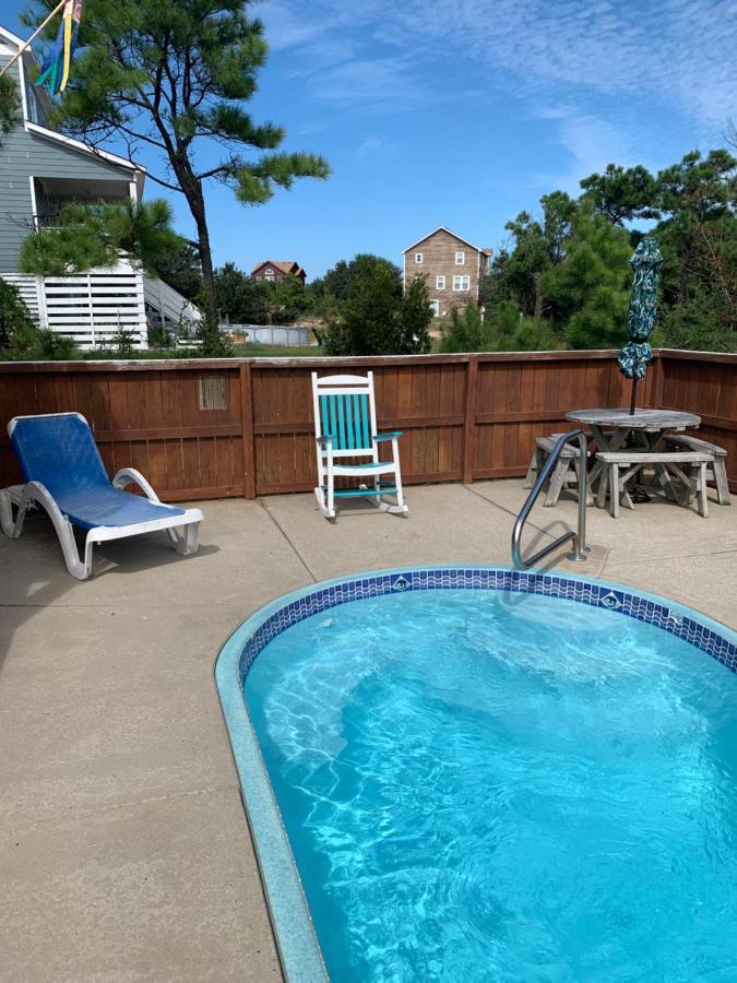 Pet-Friendly Coastal Retreat with Pool and Fireplace Nags Head Exterior photo